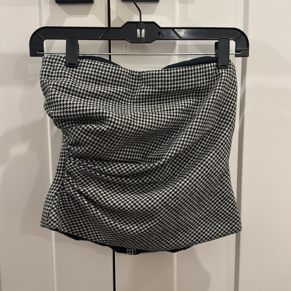 Reformation Haylee Top, Black and White Checkered Gingham Print, Size 2 - Picture 4 of 8